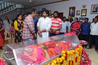 Pawan Kalyan Pays Homage To Vijaya Nirmala